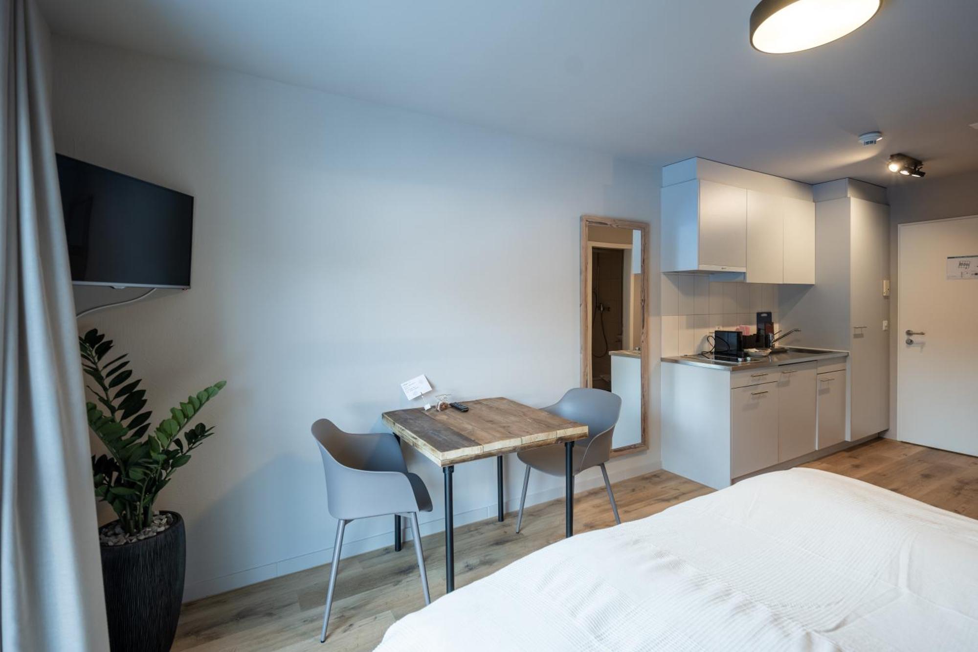 54 Hotel