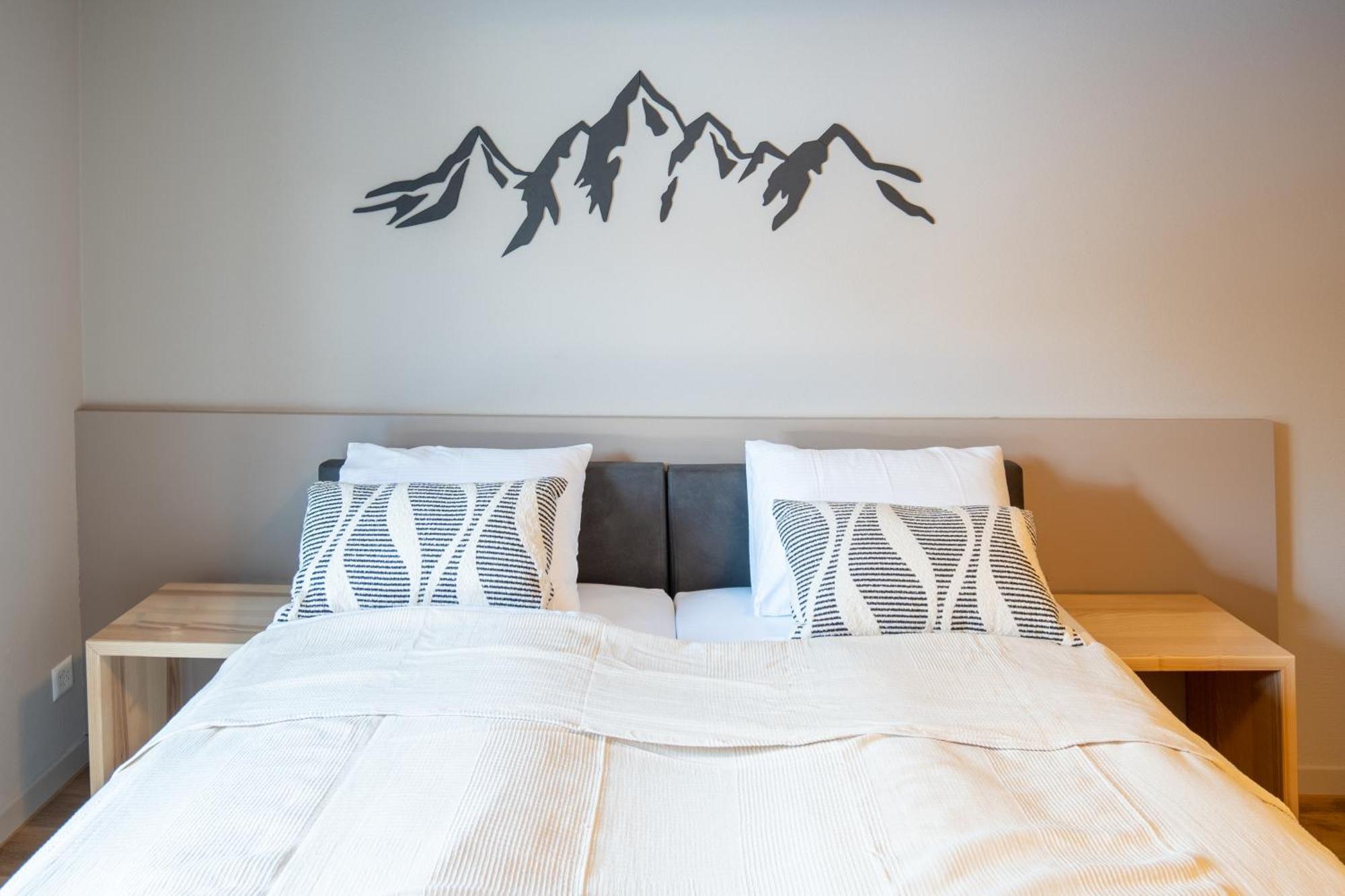 Hotel 54 3*